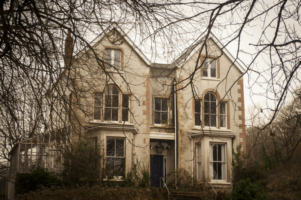 things to consider for old home renovation